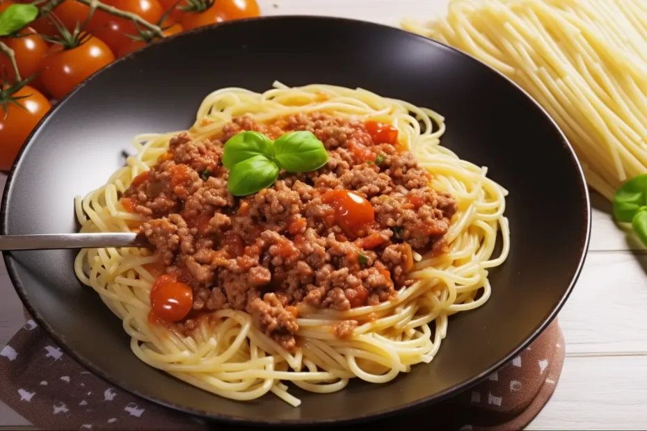 Macarrão na manteiga com carne moída delicioso